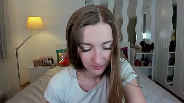 KateRedgar online show from March 2025 04:48:01 PM