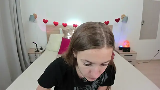 KateRedgar online show from February 2026 01:47:01 PM