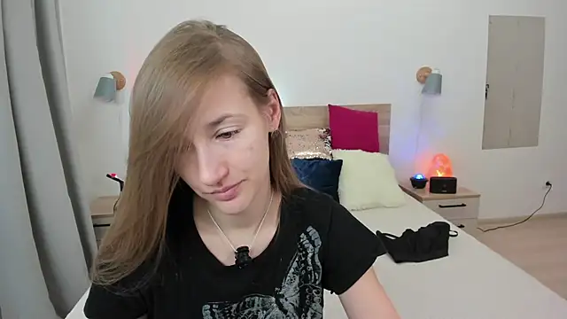 KateRedgar online show from February 2026 01:45:01 PM