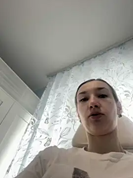 Snapshot of KateRedgar chatting on July 2026 08:30:01 AM KateRedgar online show from July 2026 08:30:01 AM