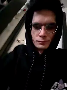 Migaruo online show from April 2026 08:09:01 PM