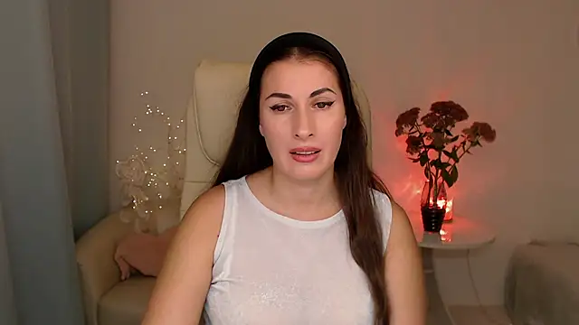 MaryMalory11 online show from October 2025 03:18:01 PM