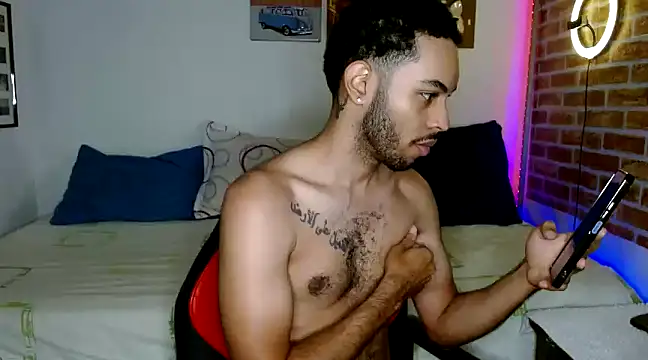 Snapshot of colinbrown chatting on February 2025 11:43:02 AM colinbrown online show from February 2025 11:43:02 AM