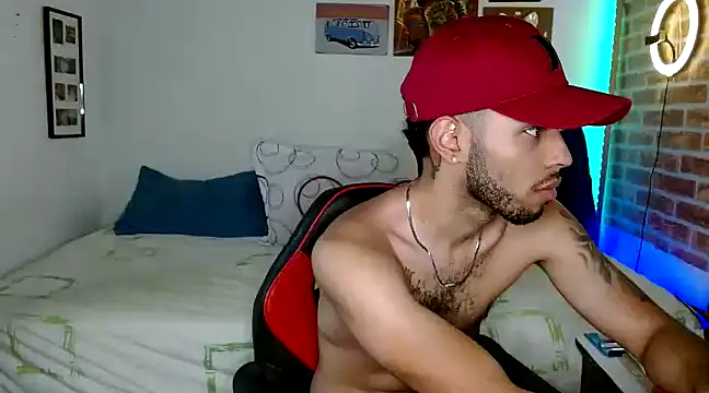 Snapshot of colinbrown chatting on February 2025 06:38:01 PM colinbrown online show from February 2025 06:38:01 PM