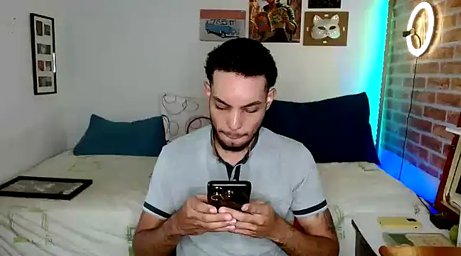 Snapshot of colinbrown chatting on February 2025 07:23:01 PM colinbrown online show from February 2025 07:23:01 PM