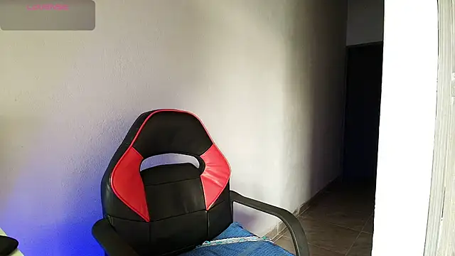 Snapshot of colinbrown chatting on February 2026 07:07:01 PM colinbrown online show from February 2026 07:07:01 PM