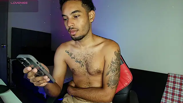 Snapshot of colinbrown chatting on March 2026 02:41:02 PM colinbrown online show from March 2026 02:41:02 PM