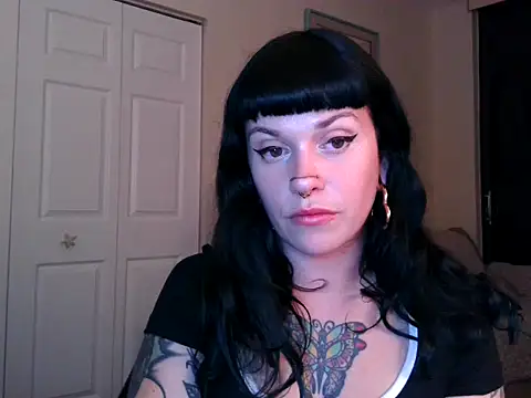 Snapshot of Marcelinegoddess chatting on December 2024 04:13:02 AM Marcelinegoddess online show from December 2024 04:13:02 AM