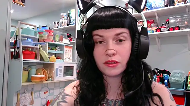 Snapshot of Marcelinegoddess chatting on February 2025 03:58:01 AM Marcelinegoddess online show from February 2025 03:58:01 AM