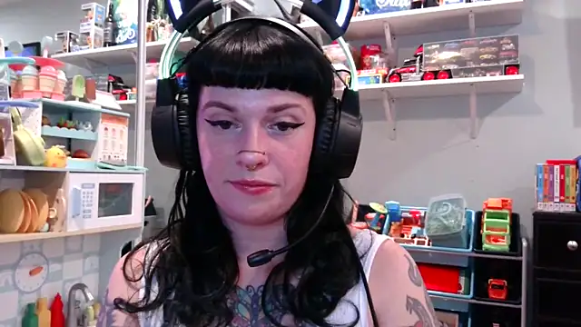 Snapshot of Marcelinegoddess chatting on February 2025 03:21:02 AM Marcelinegoddess online show from February 2025 03:21:02 AM