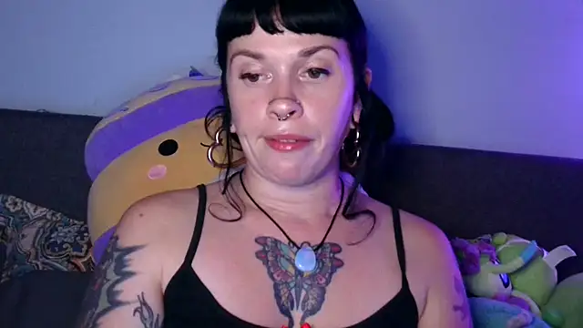 Snapshot of Marcelinegoddess chatting on October 2025 03:29:01 AM Marcelinegoddess online show from October 2025 03:29:01 AM