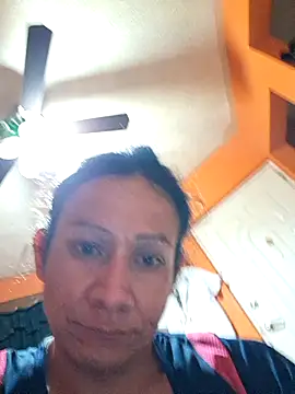 miicheele32 online show from October 2025 10:36:01 AM