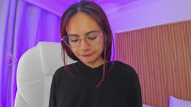 Snapshot of sophiecherry_ chatting on March 2025 09:19:02 AM sophiecherry online show from March 2025 09:19:02 AM