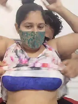 IND COUPLE1 online show from September 2025 01:55:01 PM