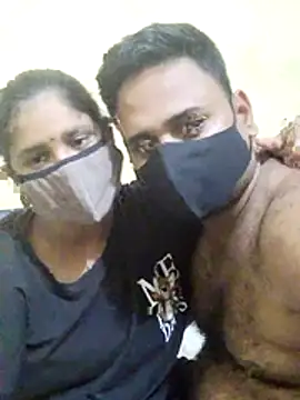 Snapshot of IND_COUPLE1 chatting on July 2026 03:36:02 PM IND COUPLE1 online show from July 2026 03:36:02 PM