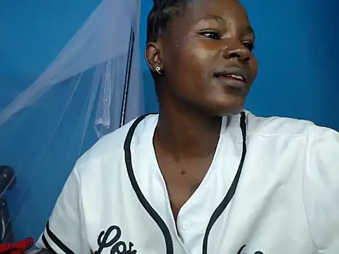 TrishaKalid online show from October 2025 12:39:02 PM