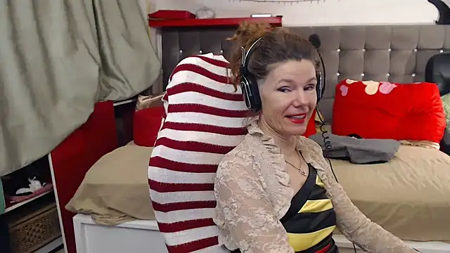 kellyterapy online show from November 2025 10:30:01 PM