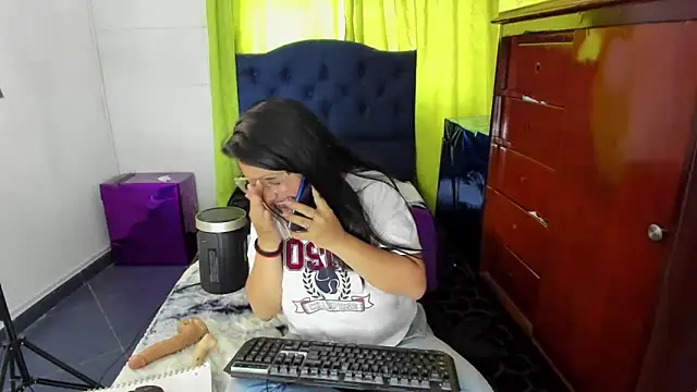  Angelinaandrade  online show from January 2025 08:12:01 PM