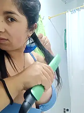 Snapshot of _Angelinaandrade_ chatting on March 2026 12:59:01 AM Angelinaandrade online show from March 2026 12:59:01 AM