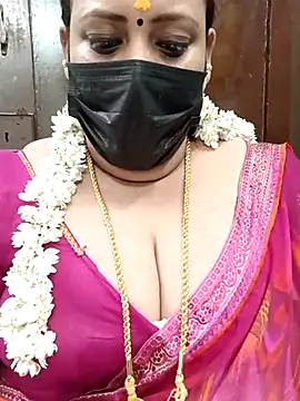 Snapshot of ashikaa_r chatting on February 2025 01:50:01 PM ashikaa r online show from February 2025 01:50:01 PM