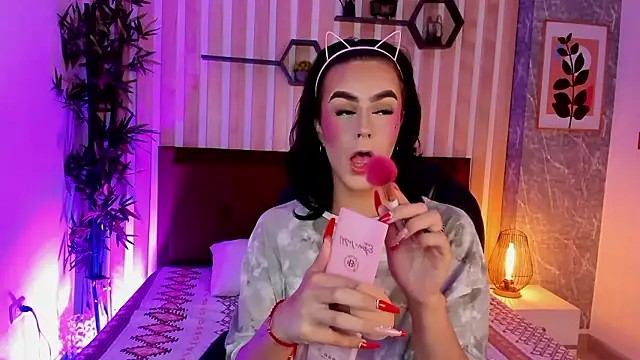 miah connor online show from January 2026 08:44:01 PM