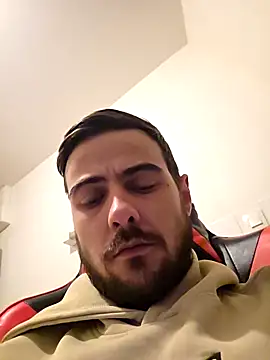 Hackcell44 online show from April 2026 09:39:01 PM