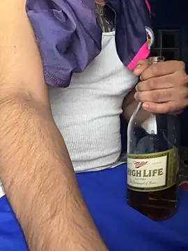 Snapshot of xxkingxx420 chatting on February 2025 01:47:02 AM xxkingxx420 online show from February 2025 01:47:02 AM