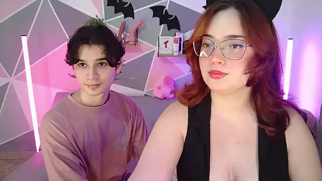 AndrewAnndCherry online show from October 2025 12:33:02 AM