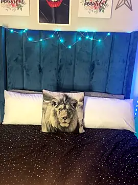 Dime-   online show from November 2025 11:03:01 PM