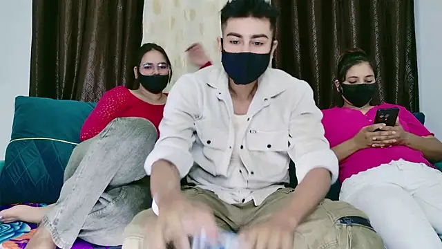 RupaliDixit online show from October 2025 05:09:01 PM