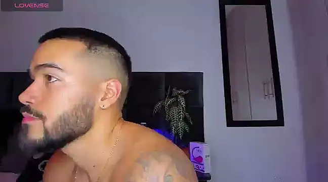 Alexander Martines online show from February 2025 04:12:01 AM