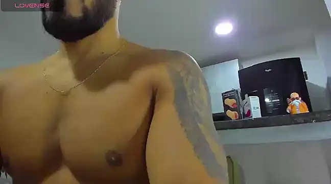 Alexander Martines online show from February 2025 11:42:01 PM