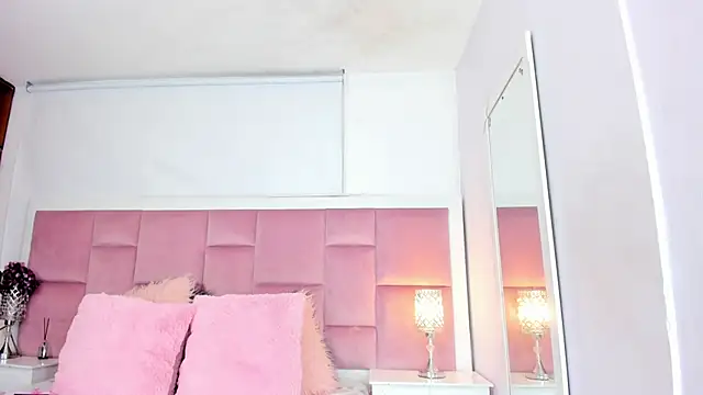 DaphneLloyd online show from December 2024 08:44:02 PM