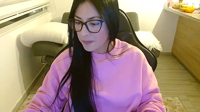 Snapshot of Charlotte_cute18 chatting on February 2026 12:03:01 AM Charlotte cute18 online show from February 2026 12:03:01 AM