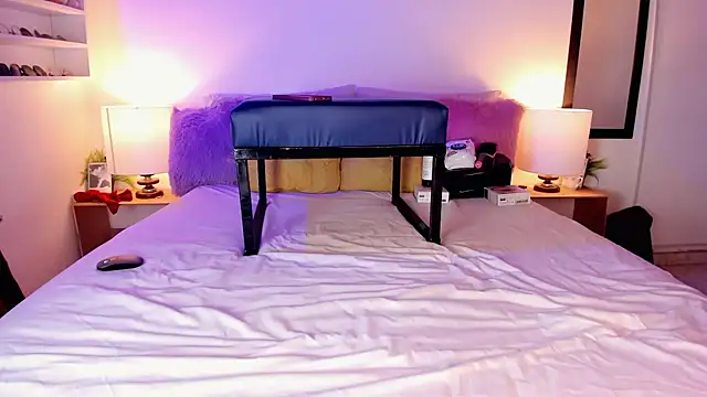 RachellMishelle online show from November 2025 04:13:02 PM