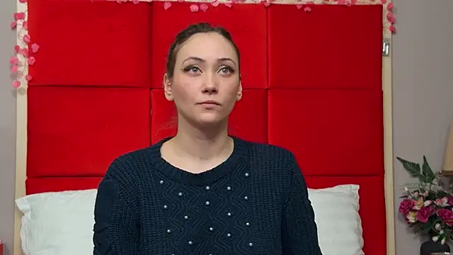 Snapshot of AliceMunro chatting on February 2025 08:30:02 PM AliceMunro online show from February 2025 08:30:02 PM