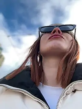 Snapshot of Accole chatting on January 2025 10:55:01 AM Accole online show from January 2025 10:55:01 AM