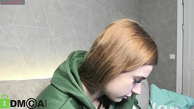 Stacey Brown online show from December 2025 01:24:02 AM