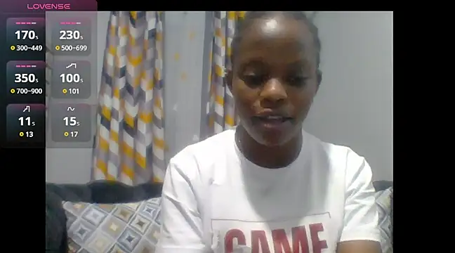 Snapshot of Petite_254 chatting on March 2025 04:33:01 PM Petite 254 online show from March 2025 04:33:01 PM