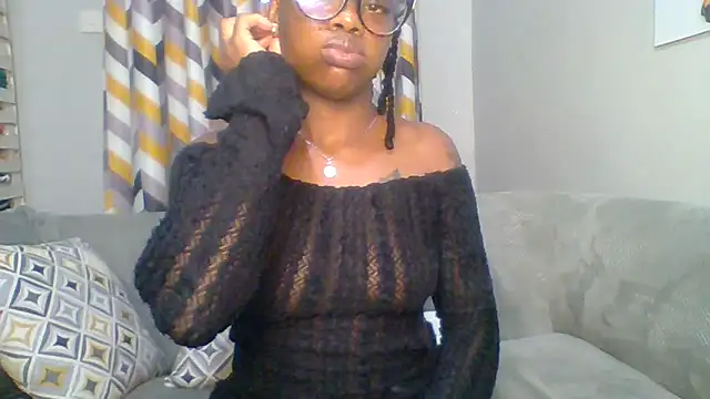 Snapshot of Petite_254 chatting on March 2026 01:55:01 AM Petite 254 online show from March 2026 01:55:01 AM