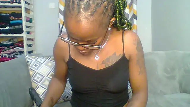 Snapshot of Petite_254 chatting on March 2026 11:31:02 PM Petite 254 online show from March 2026 11:31:02 PM