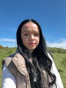 Snapshot of Vanesskaa chatting on April 2026 11:34:01 AM Vanesskaa online show from April 2026 11:34:01 AM