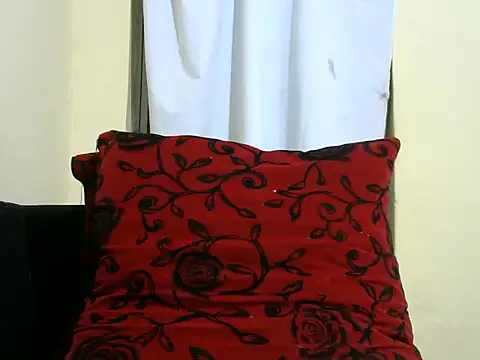 preettys56 online show from September 2025 07:25:01 PM