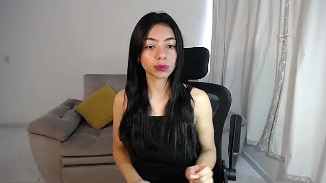 Liissa cute  online show from January 2025 01:28:01 PM