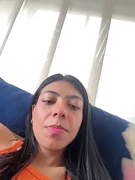 Liissa cute  online show from February 2025 04:07:01 PM