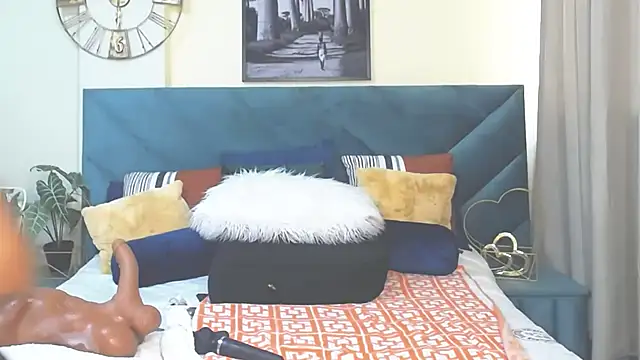 BubbleAngel online show from October 2025 02:48:01 PM