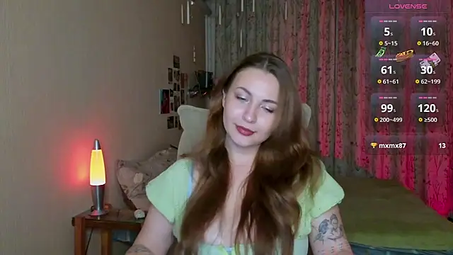 LisaCase online show from January 2026 12:43:01 PM