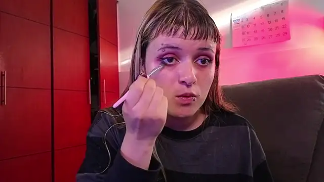 NEXT DOOR GIRL  online show from December 2025 09:53:01 PM