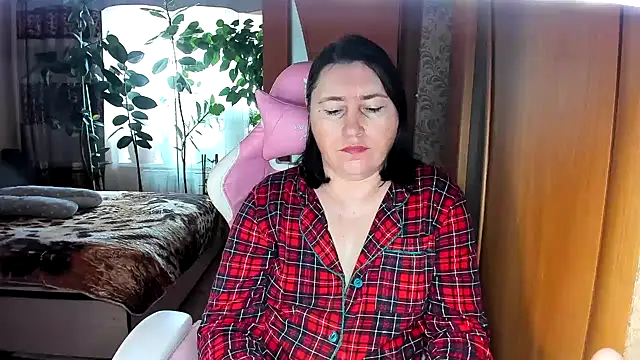 Snapshot of Tatyana51 chatting on April 2026 05:32:01 AM Tatyana51 online show from April 2026 05:32:01 AM