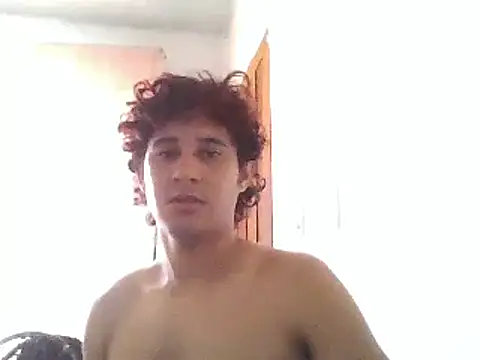 Snapshot of pedrodavid_ chatting on December 2024 03:15:01 PM pedrodavid  online show from December 2024 03:15:01 PM